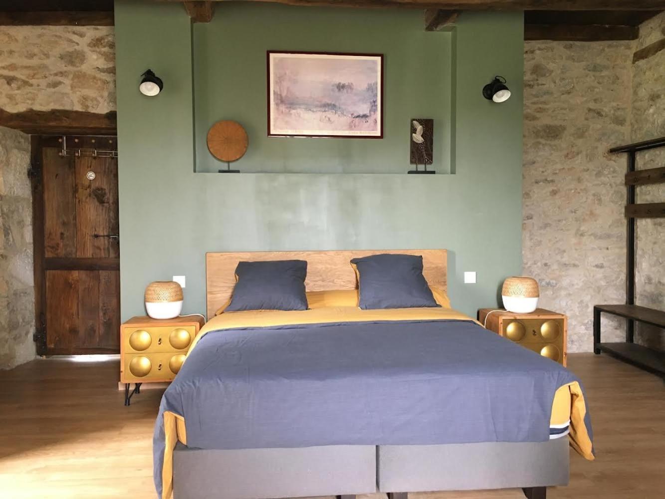 Et Table D'hôtes Le Cèdre Aveyron Maison d'hôtes *